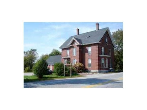 422 Pembroke St unit C, Pembroke, NH 03275 - photo 1