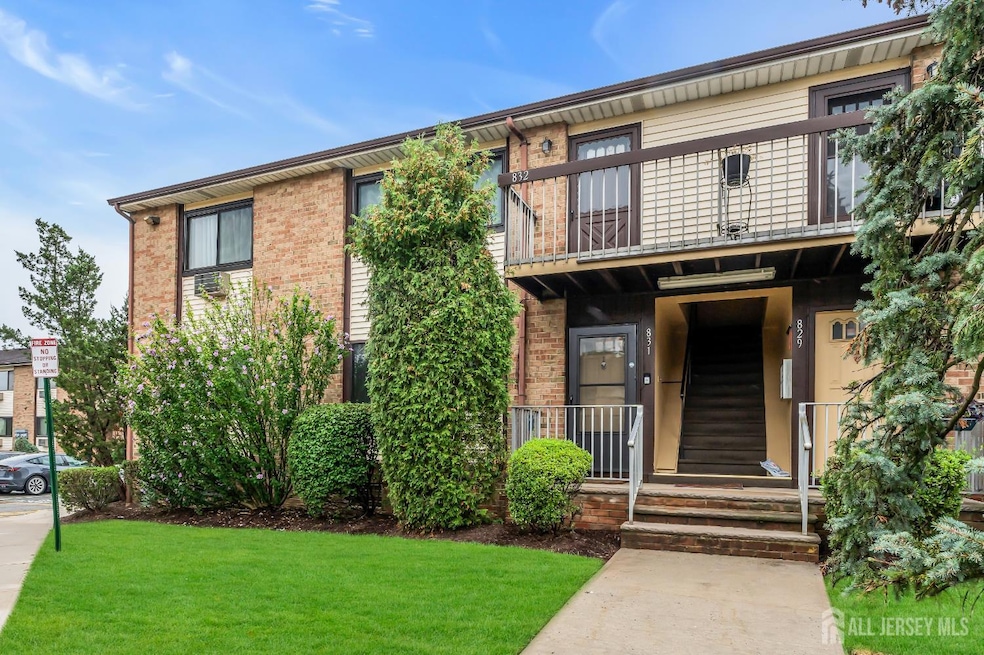 Sold $320,000 • Co-Listing Agent