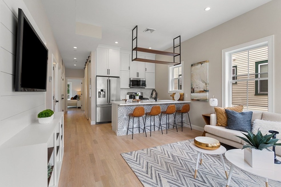 32 Wentworth St unit 2, Boston, MA 02124 - photo 1