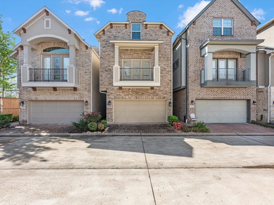 8405 Water Oak Pass Dr, Houston, TX 77055 - photo 1