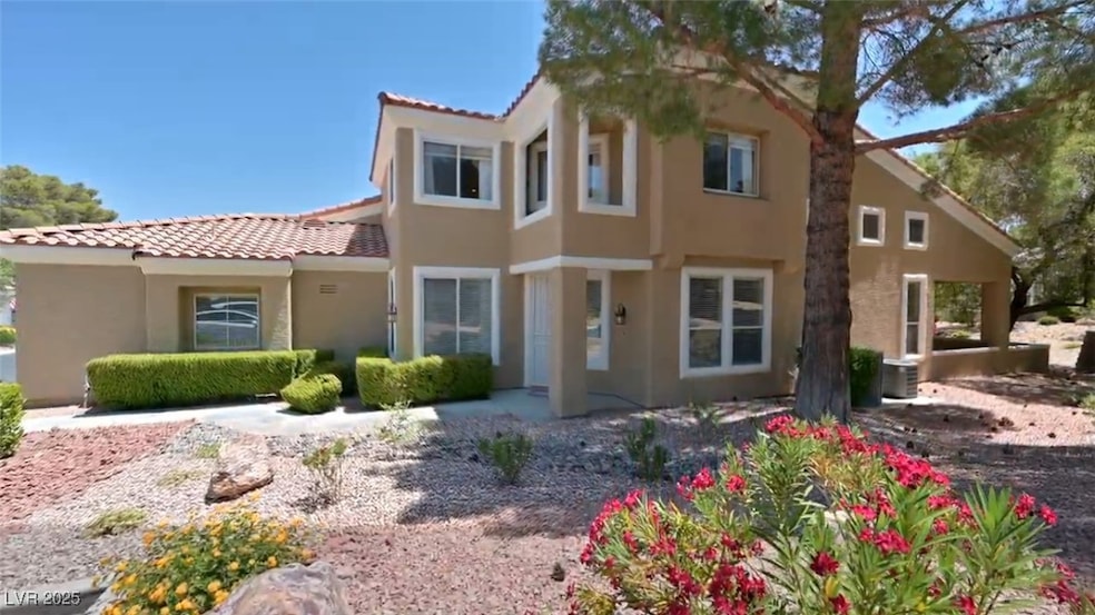 End unit in guard gated summer Trail