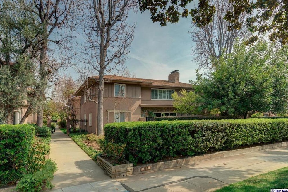 950 S Orange Grove Blvd unit B, Pasadena, CA 91105 - photo 1