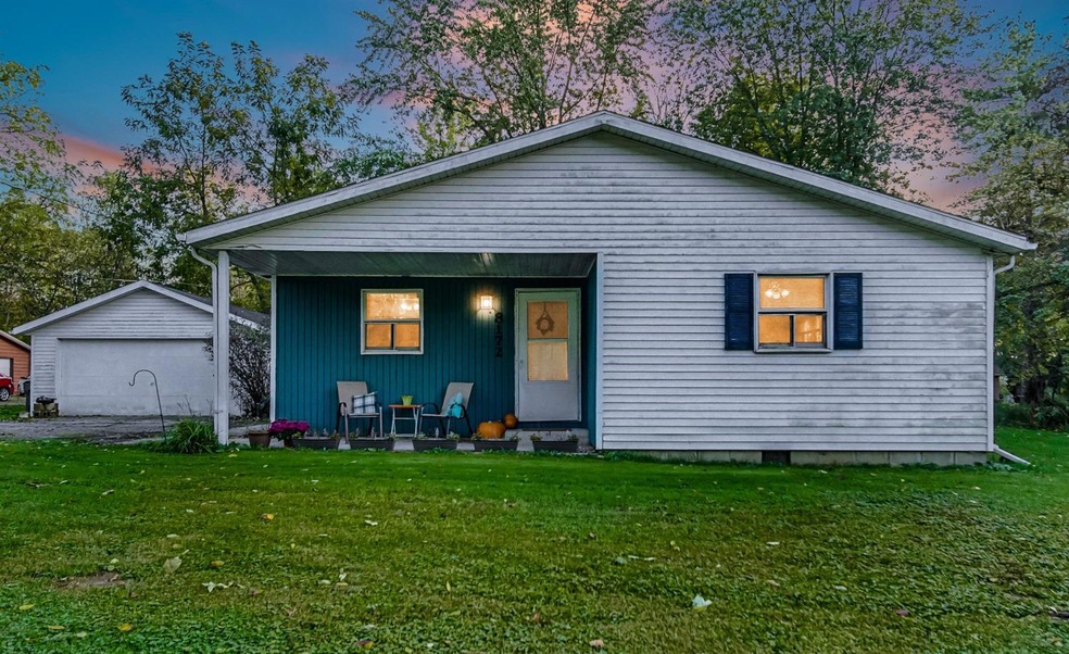 8172 E Emery Rd, New Carlisle, IN 46552 - photo 1