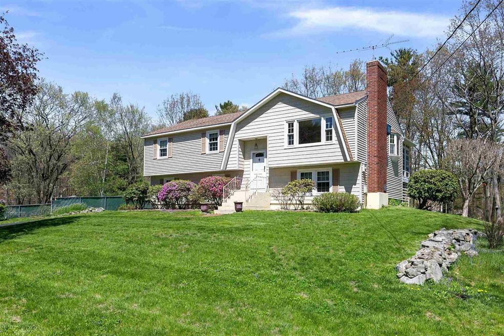 60 Hardy Rd, Londonderry, NH 03053 - photo 1