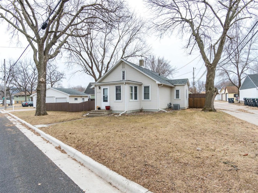 02_2172DiagonalRd_Exterior2_mls