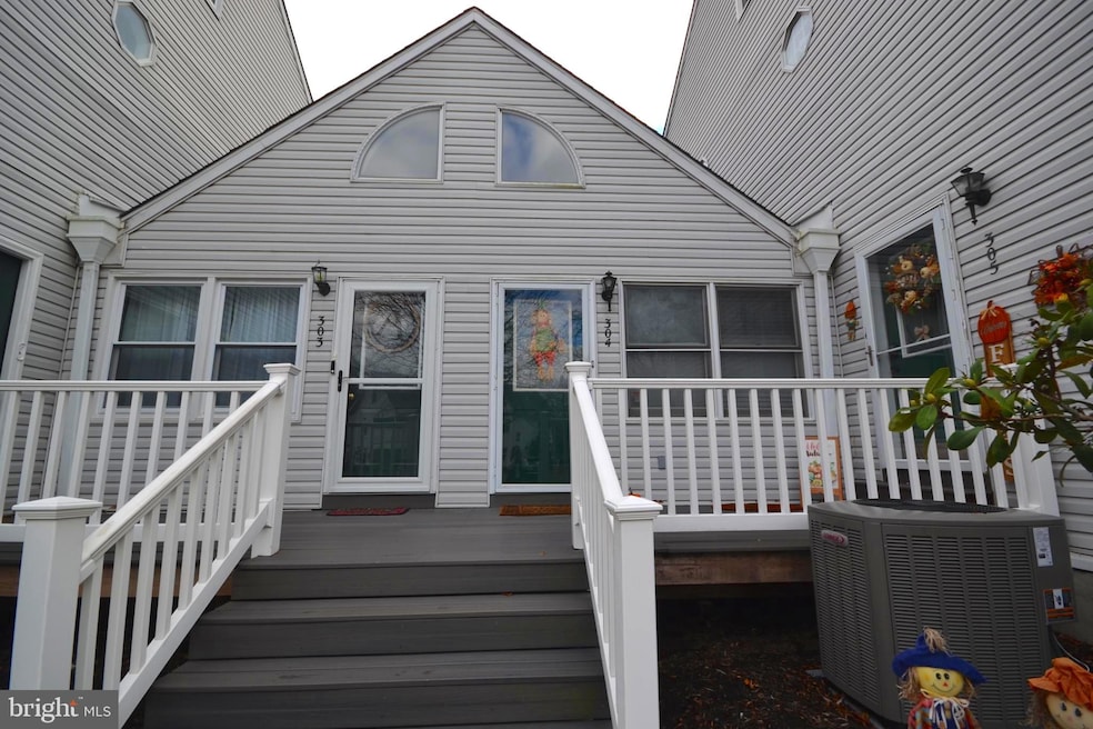 304 Victoria Dr, Montgomeryville, PA 18936 - photo 1