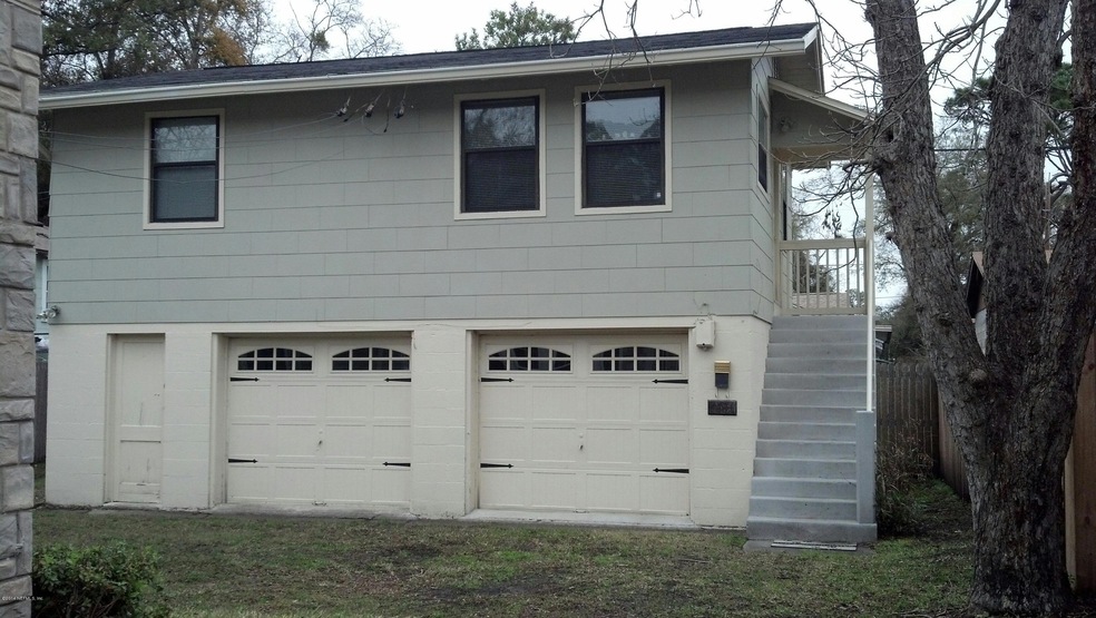 1429 Dancy St, Jacksonville, FL 32205 - photo 1