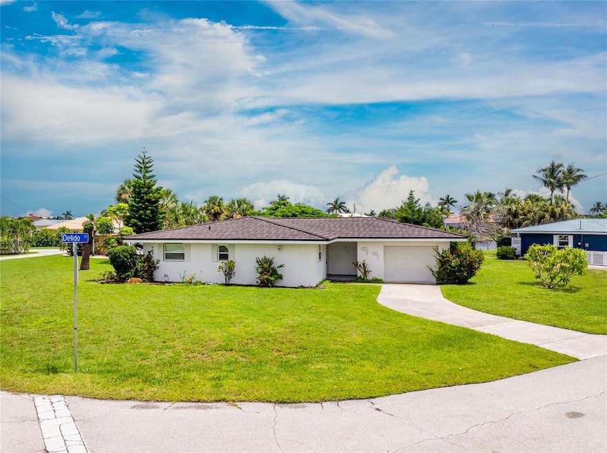 210 Delido Ct, Punta Gorda, FL 33950 - photo 1