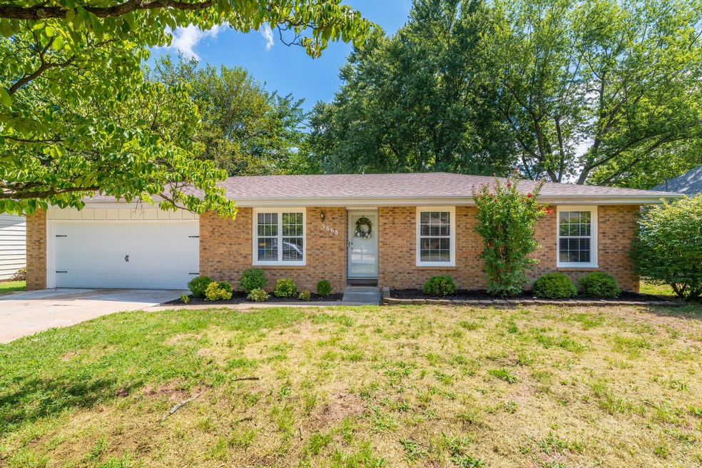 3668 S Nettleton
