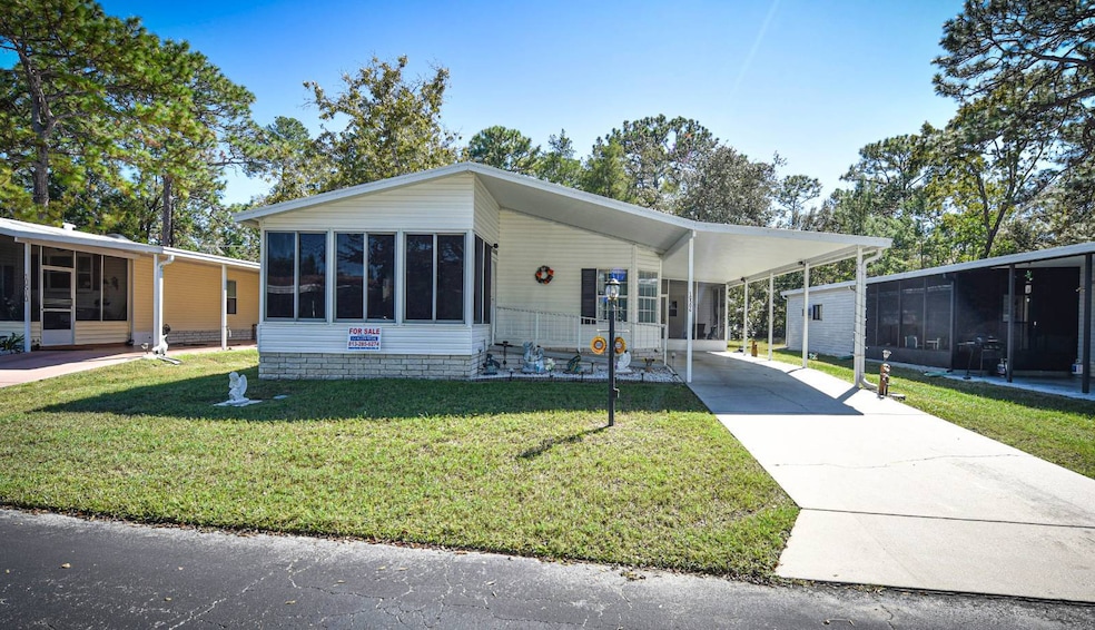 10506 Shawnee Rd, Weeki Wachee, FL 34614 - photo 1