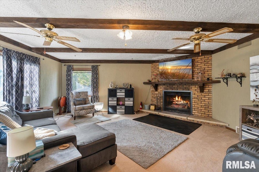 For Sale $174,900 • Co-Listing Agent