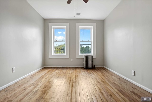 839-841 S 19th St unit 11, Newark, NJ 07108 - photo 1