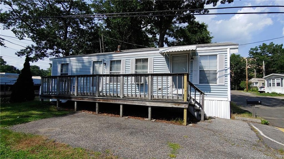 4 Horseshoe Dr, Shelton, CT 06484 - photo 1