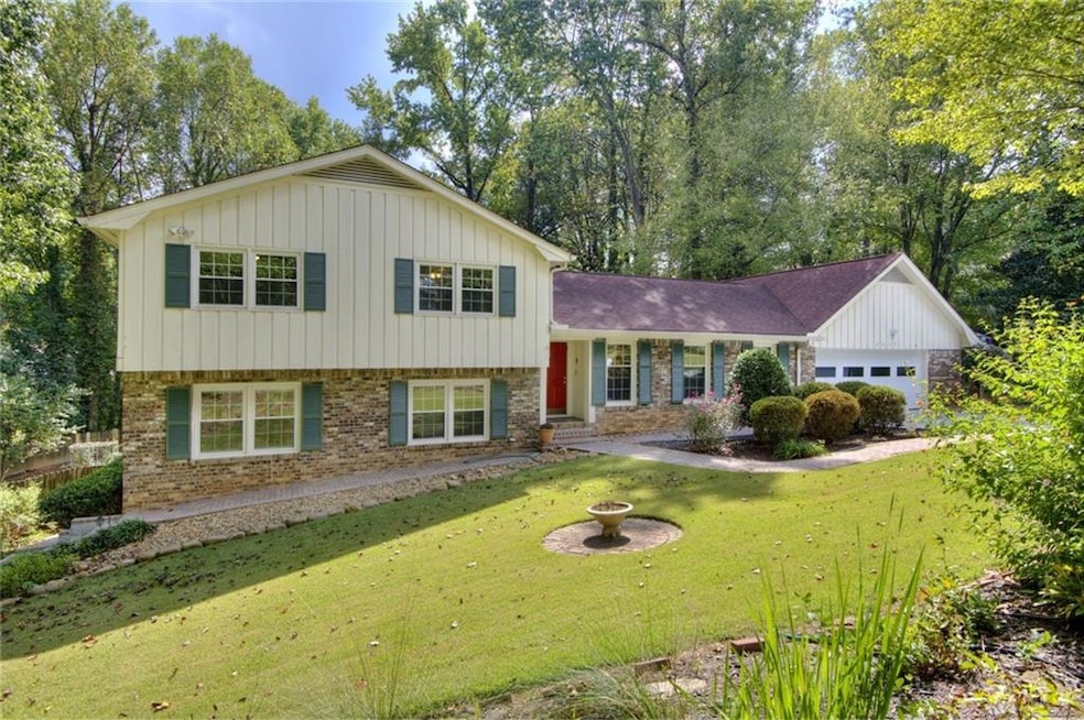 For Sale $750,000 • Co-Listing Agent