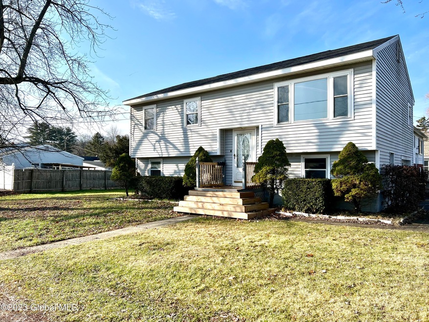 24 Corliss Ave, Rensselaer, NY 12144 - photo 1