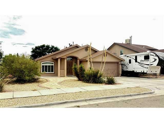 14048 Lago Seco Dr, Horizon City, TX 79928 - photo 1