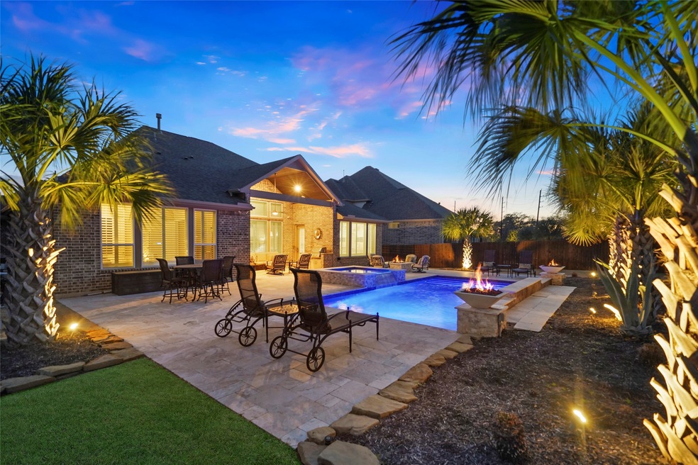 9210 Tracewood Canyon Ln, Tomball, TX 77375 - photo 1