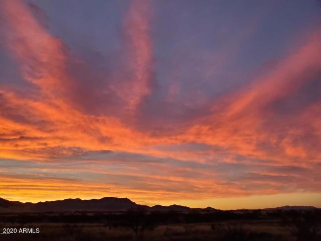 .83ACRE on Justin & Willcox (6)