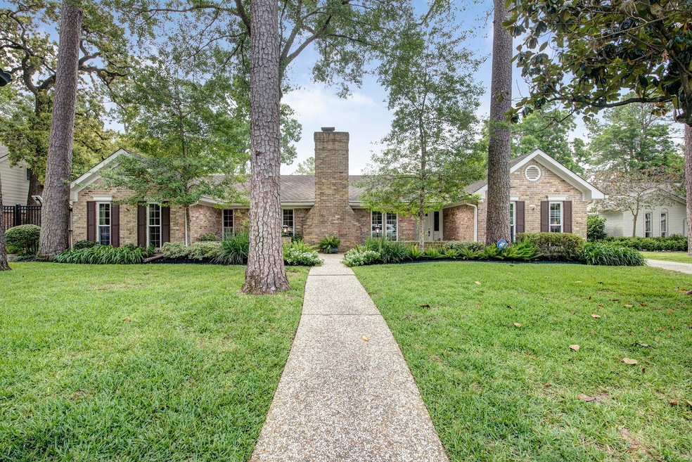 13723 Alchester Ln, Houston, TX 77079 - photo 1