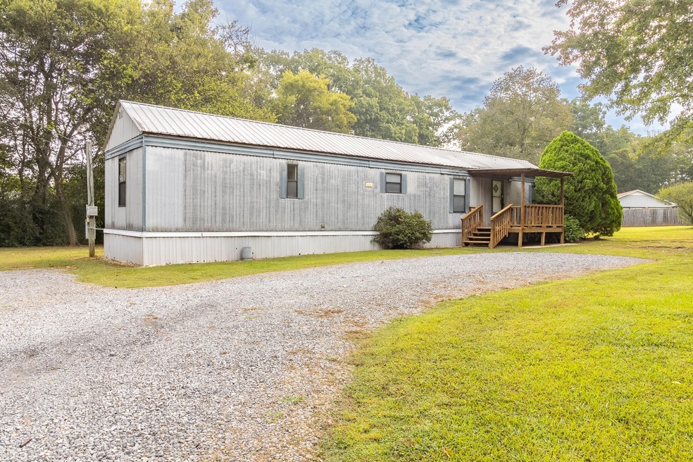 301 Keener Rd, Chatsworth, GA 30705 - photo 1