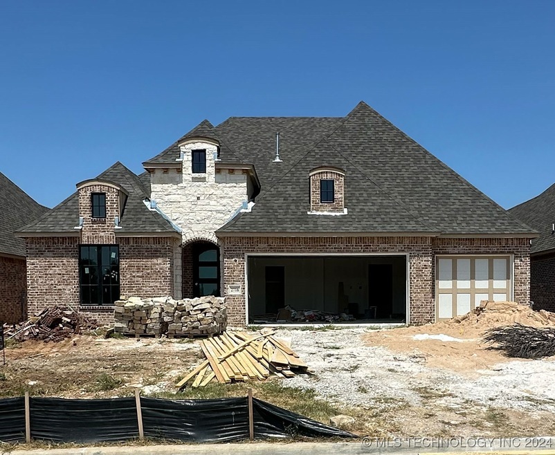 2716 W Van Buren Ct, Broken Arrow, OK 74011 - photo 1