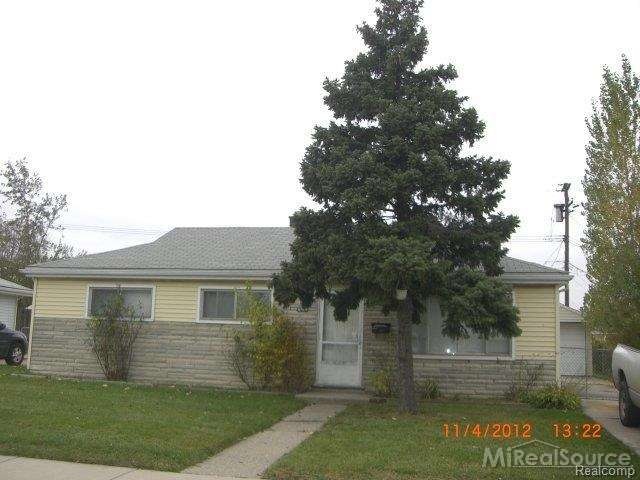 26753 Dale St, Roseville, MI 48066 - photo 1