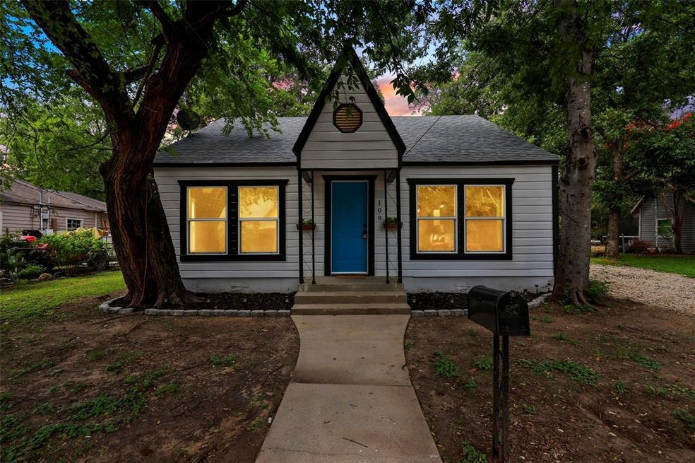 109 Harmon St, Cleburne, TX 76033 - photo 1