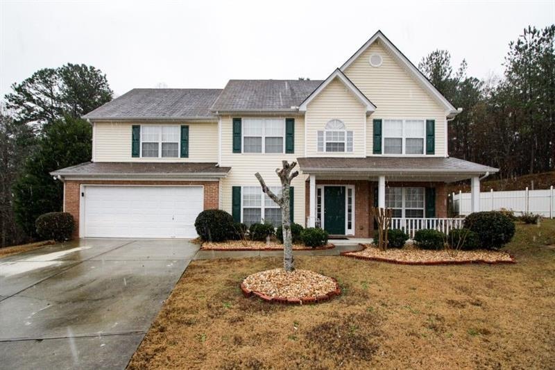 1584 Log Cabin Ln, Lawrenceville, GA 30045 - photo 1