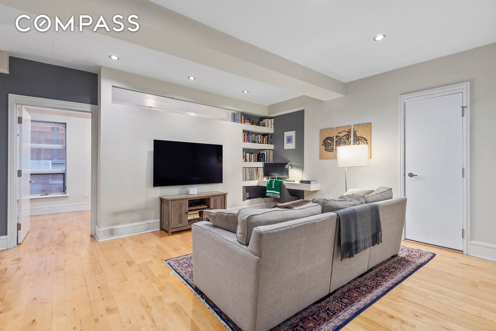 Sold $1,080,000 • Co-Listing Agent