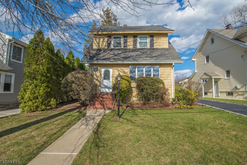 261 Harrison Ave, Hasbrouck Heights, NJ 07604 - photo 1