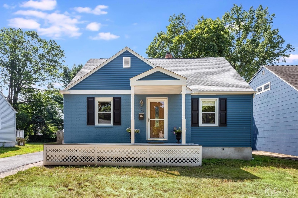 809 Dunellen Ave, Dunellen, NJ 08812 - photo 1