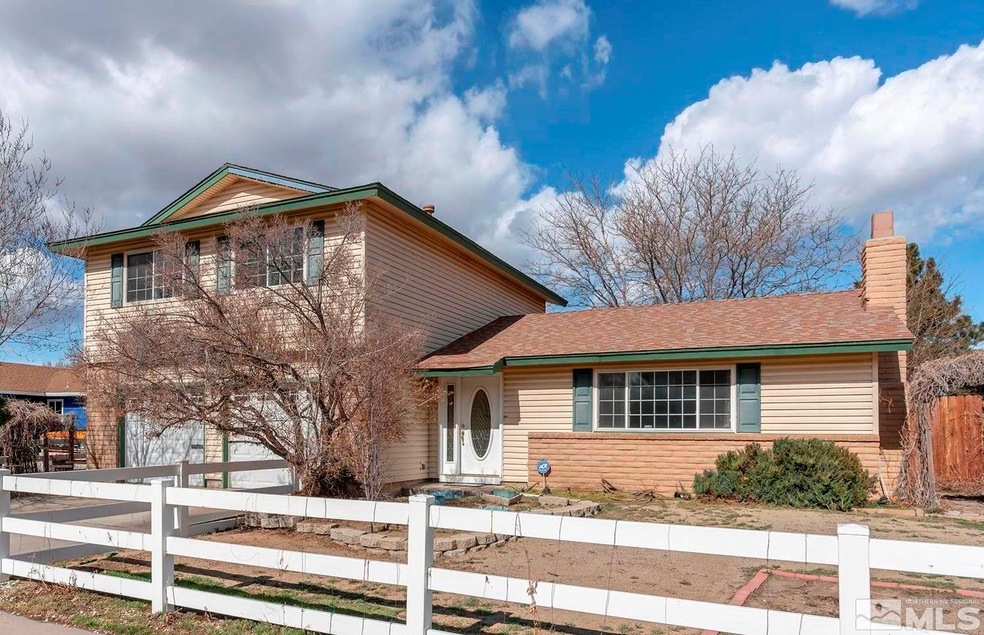 952 Desert View Dr, Sparks, NV 89434 - photo 1