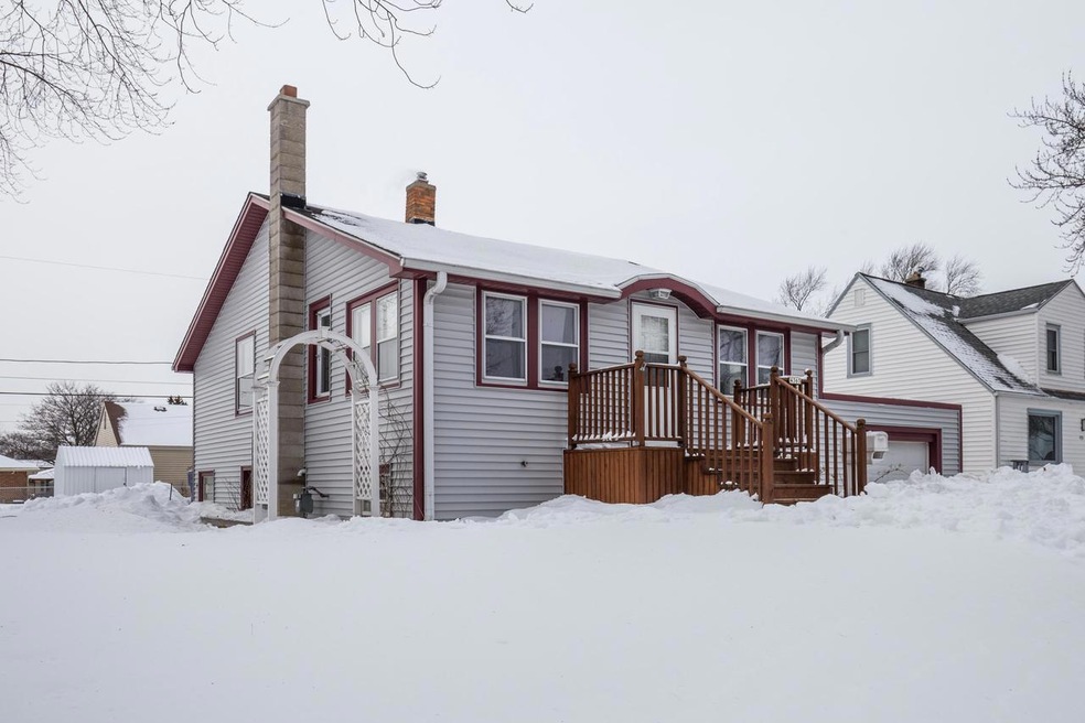 4365 S Pine Ave, Milwaukee, WI 53207 - photo 1