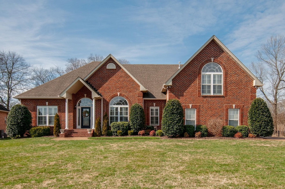Distinguished All Brick home is located in Somerset Downs Hendersonville TN. The home has Custom brick quoins, keystones, Aggregate drive, Side entry Large 2 car garage with 3 steps into the home, dimensional shingles, Professional Landscaping.