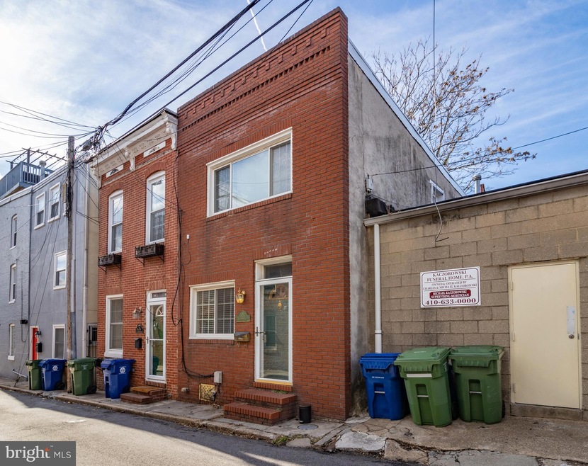 624 S Bradford St, Baltimore, MD 21224 - photo 1