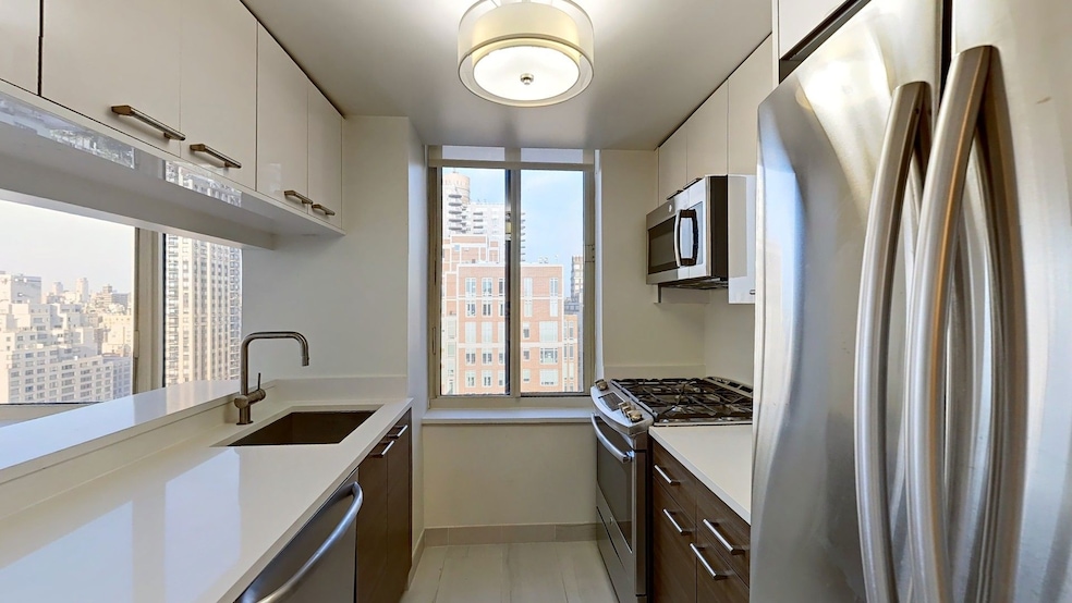 240 E 86th St unit PH-D, New York, NY 10028 - photo 1