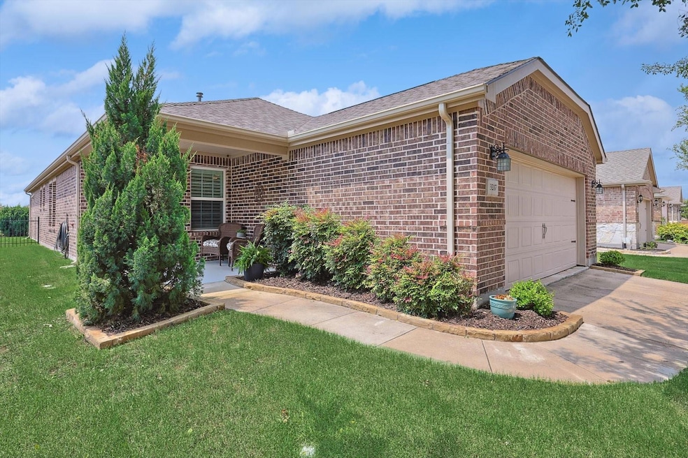 Great curb appeal
