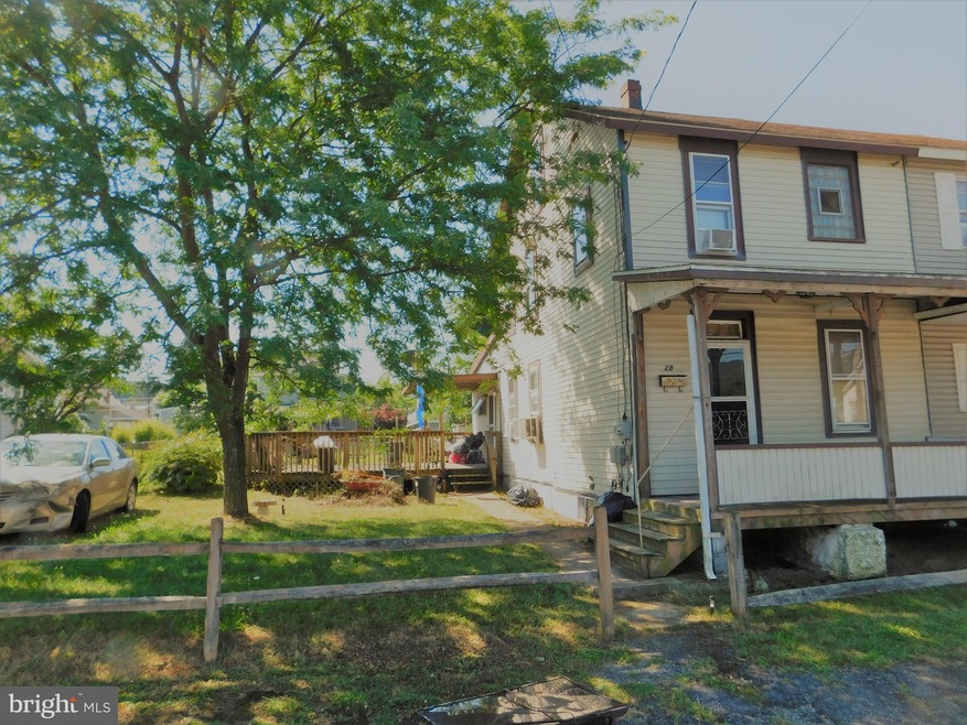 28 E Ridge St, Coaldale, PA 18218 - photo 1