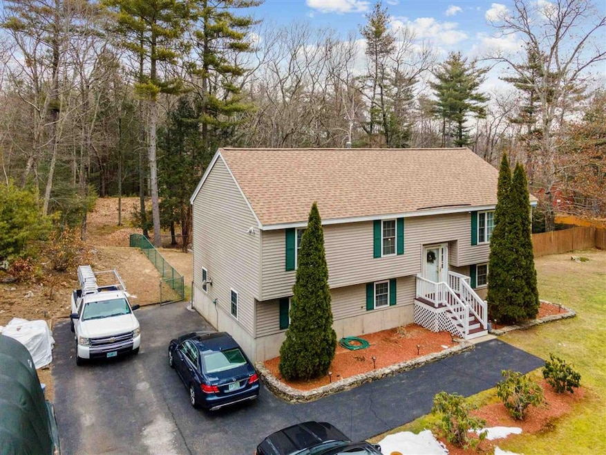 61 Heath St, Newton, NH 03858 - photo 1