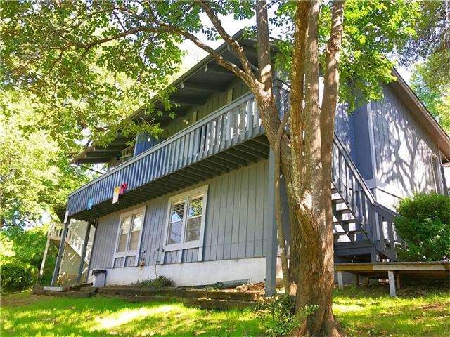 Patio view overlooking Trailside Dr. with views of