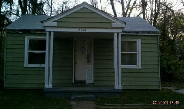 7105 Walrond Ave, Kansas City, MO 64132 - photo 1