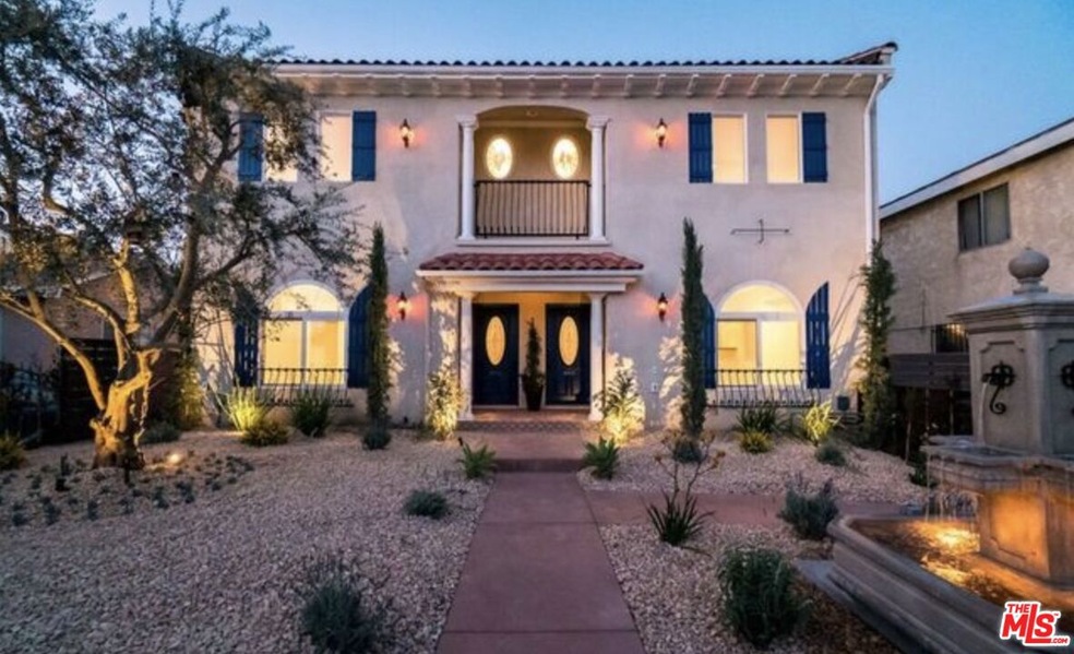 4537 St Charles Place unit 1/2, Los Angeles, CA 90019 - photo 1