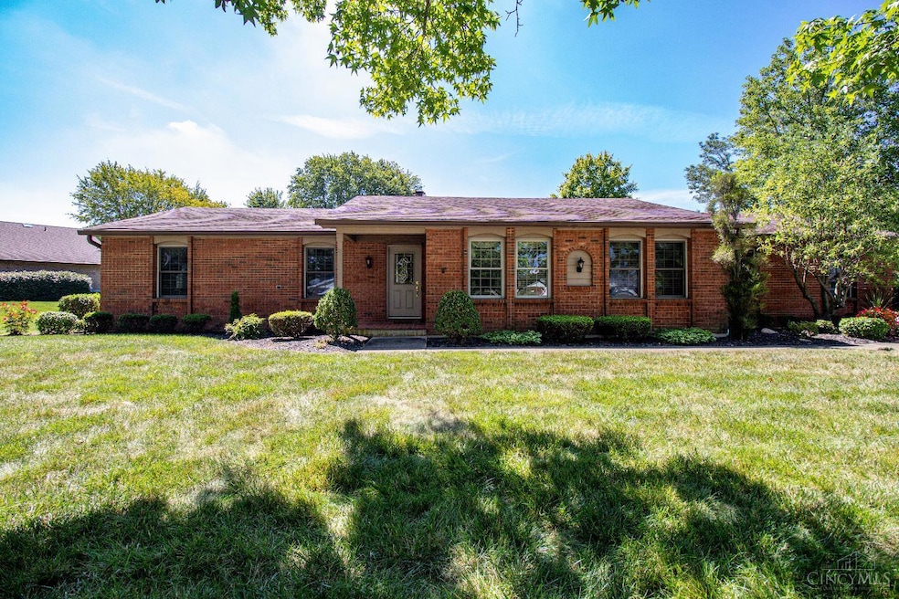 1064 Winding Creek Ln, Mason, OH 45040 - photo 1