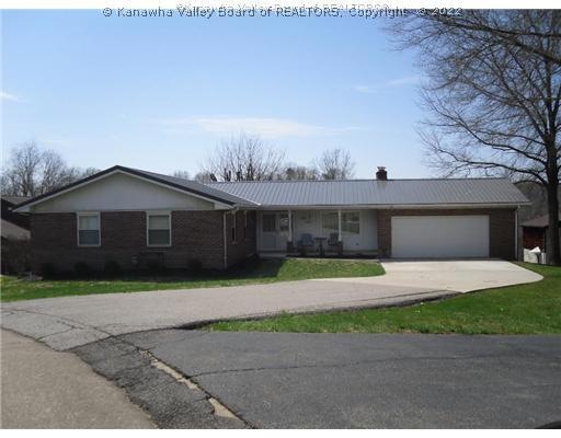 1520 Pinewood Park, Dunbar, WV 25064 - photo 1