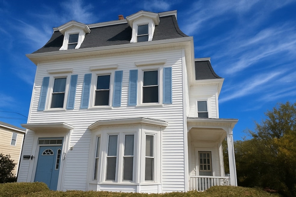 127 Court St unit 3, Plymouth, MA 02360 - photo 1