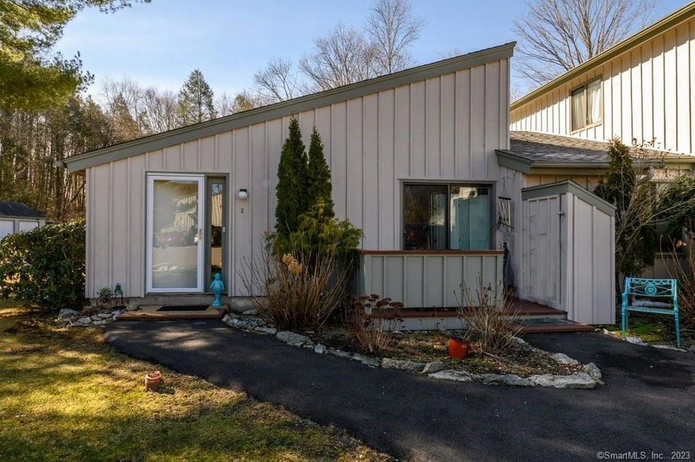 2 Wauwinet Ct unit 2, Guilford, CT 06437 - photo 1