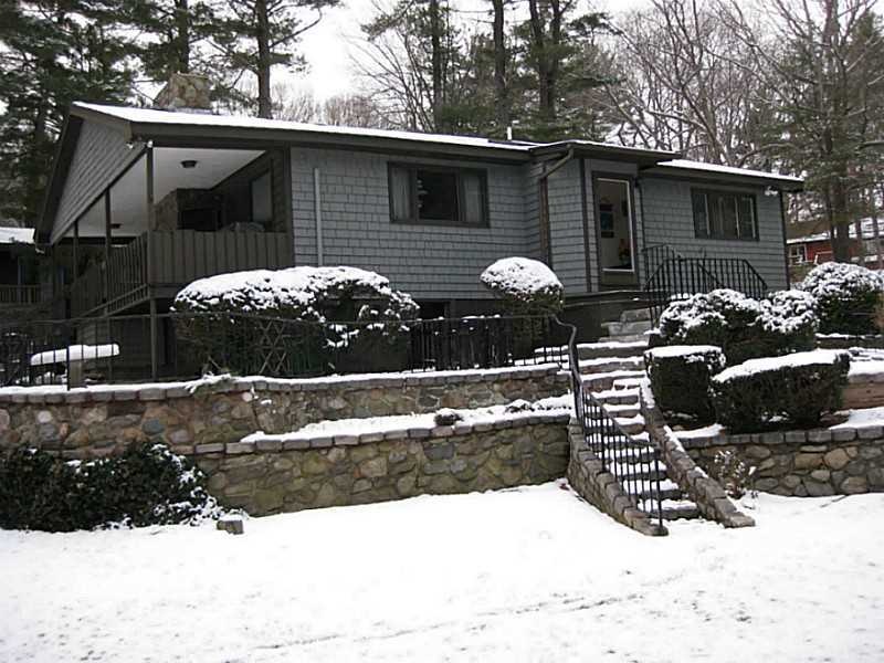 8 Fountain Spring Ln, Johnston, RI 02919 - photo 1