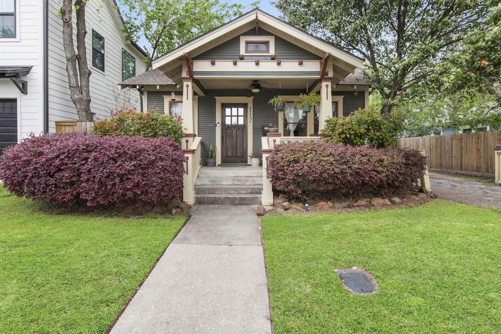 117 Munford St, Houston, TX 77008 - photo 1