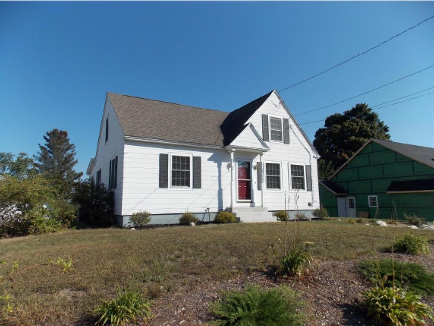 65 Elizabeth Ave, Manchester, NH 03103 - photo 1