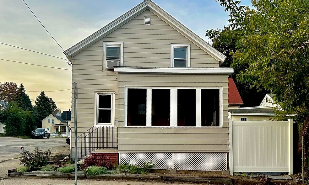 44 New York St, Dover, NH 03820 - photo 1